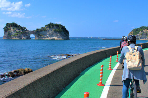 海沿いをチャリで白浜制覇！