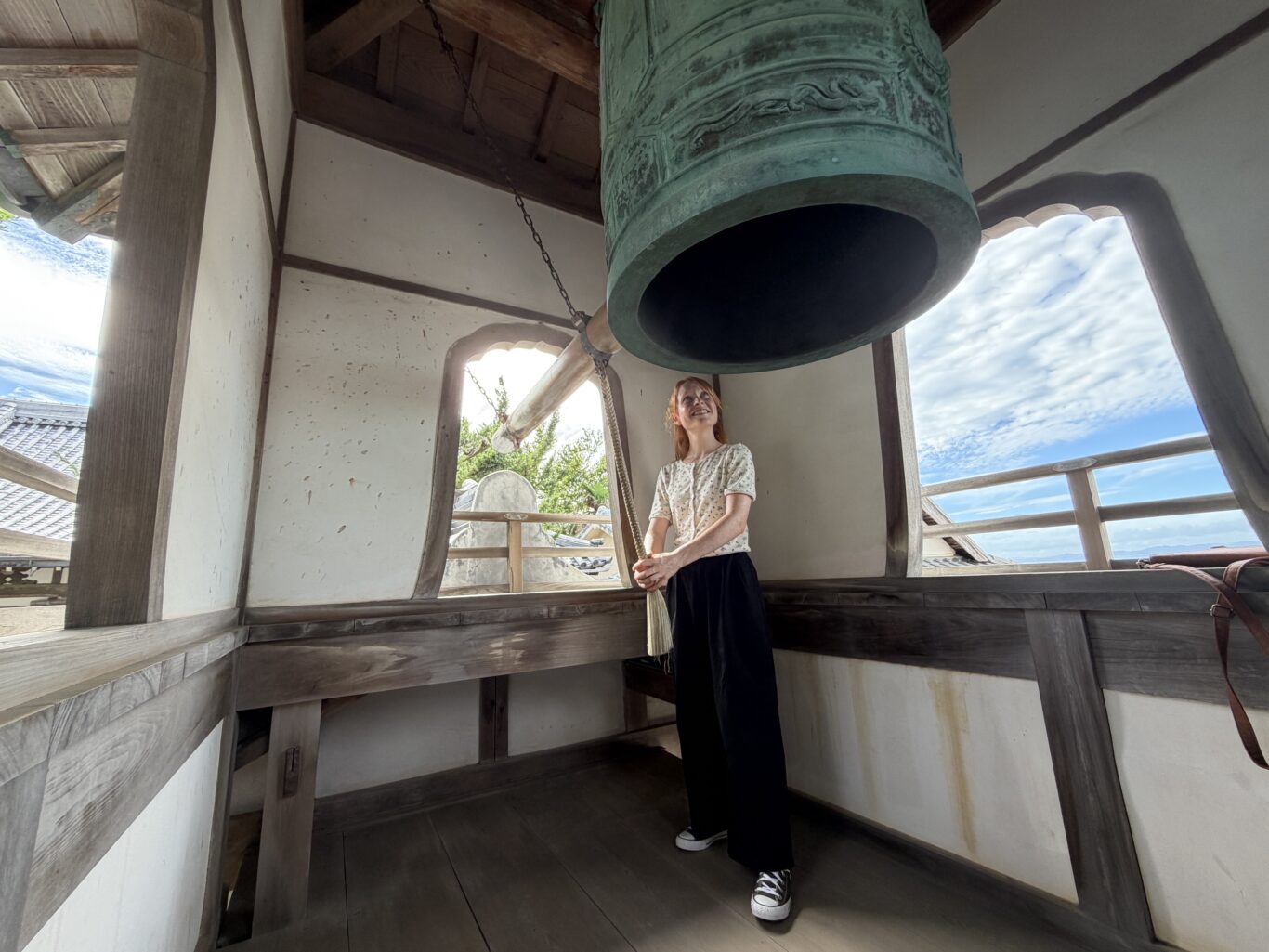 来迎寺で鐘つき