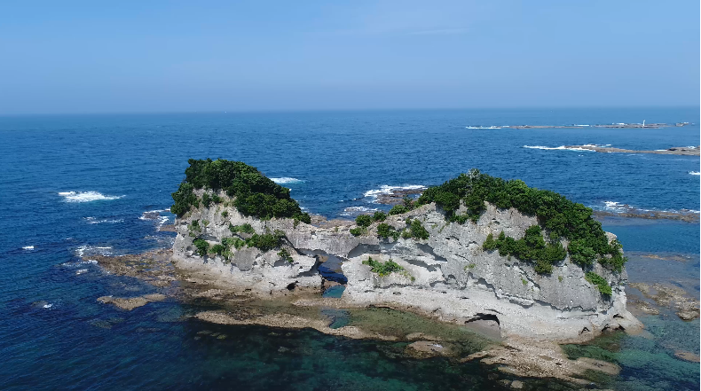 円月島　上空